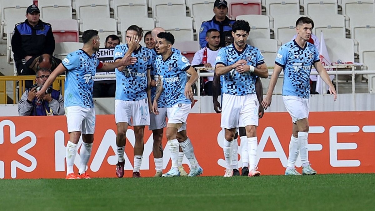 Sivasspor 1 – 2 Başakşehir (MAÇ SONUCU ÖZET)