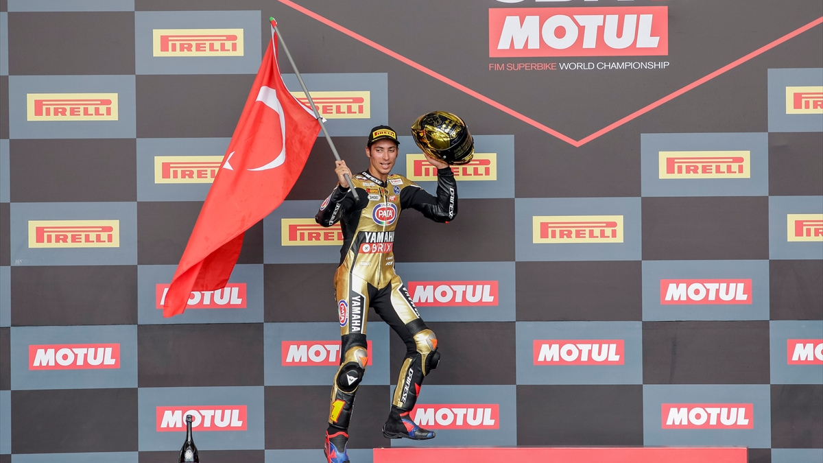 Toprak Razgatlıoğlu Aragon pistinde yine 2. oldu