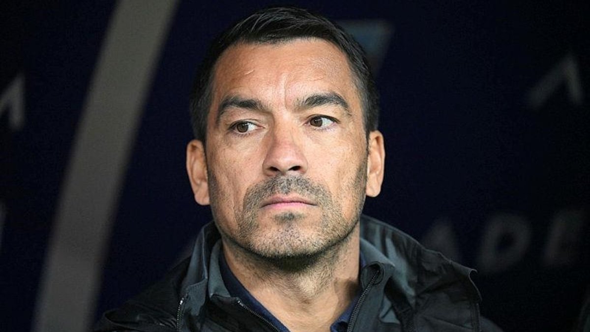 Beşiktaş’ta en iyisi Bronckhorst