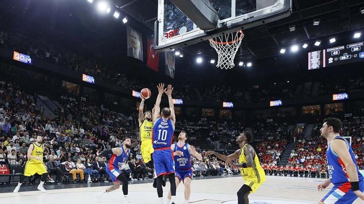 EuroLeague’in ikinci haftası Türk derbisine ev sahipliği yapacak! Anadolu Efes Fenerbahçe Beko’yu ağırlıyor
