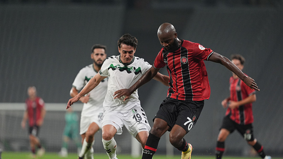 Fatih Karagümrük 4 – 0 Sakaryaspor | MAÇ SONUCU – ÖZET