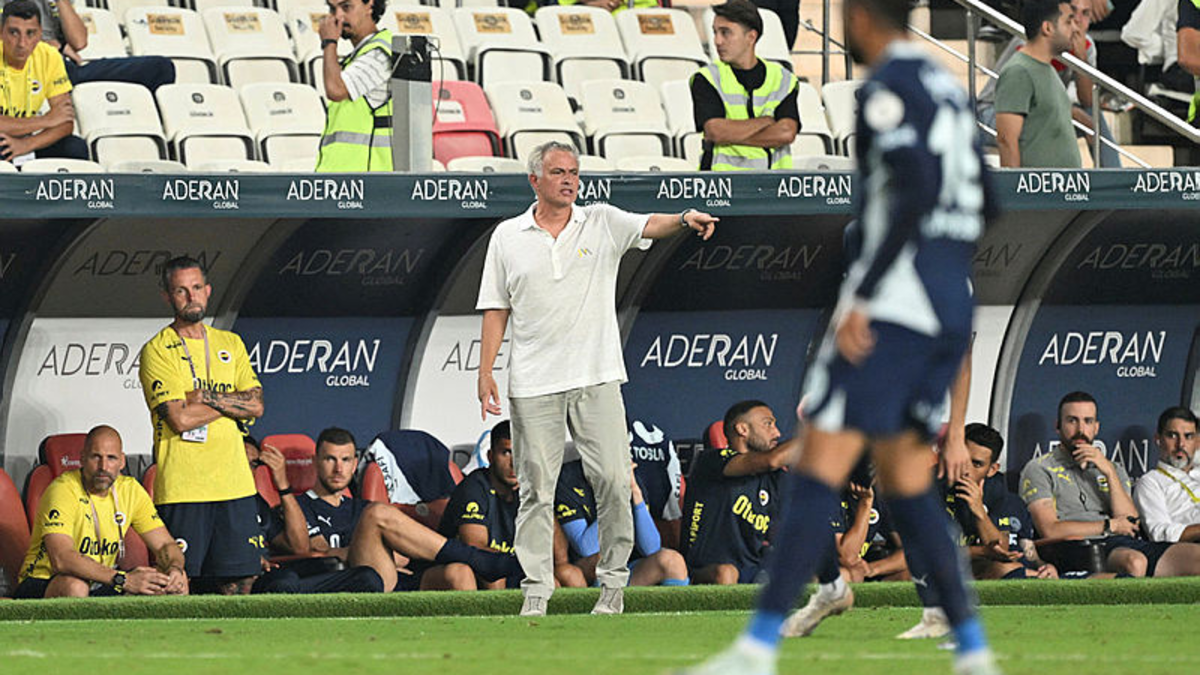 FENERBAHÇE HABERLERİ: Jose Mourinho’nun dikkat çeken istatistiği