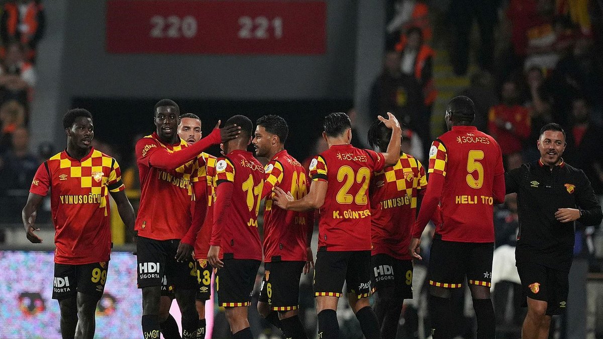 Göztepe ilki başardı