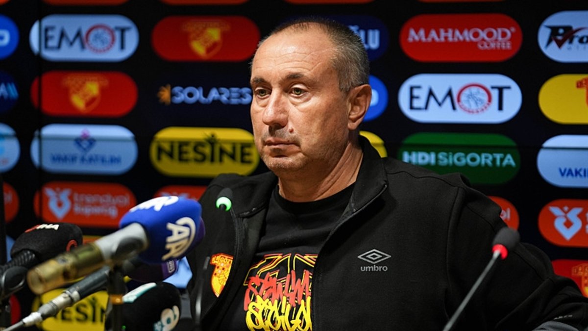 Stanimir Stoilov: Sahada bugün 12 kişi gibiydik.